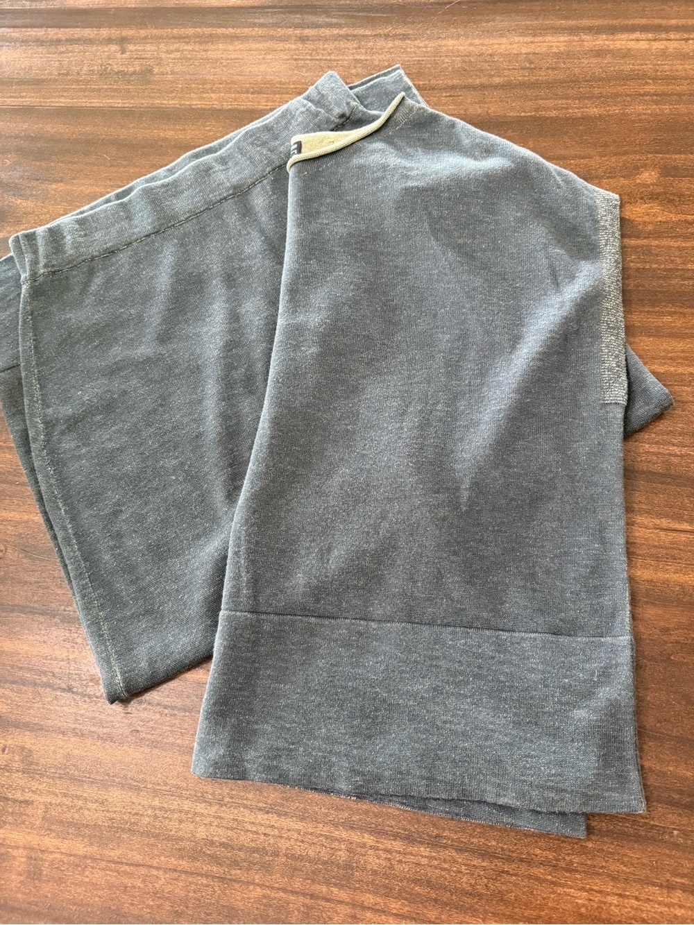 Peruvian Connection Women’s Charcoal Knit Skirt and Blouse Set